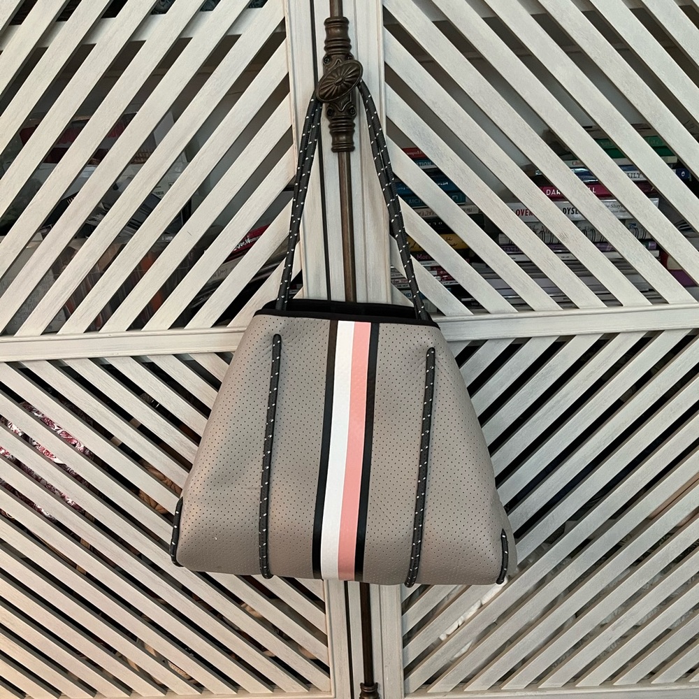 Neoprene Haute Shore Summer bag! Grey, pink, white and black!